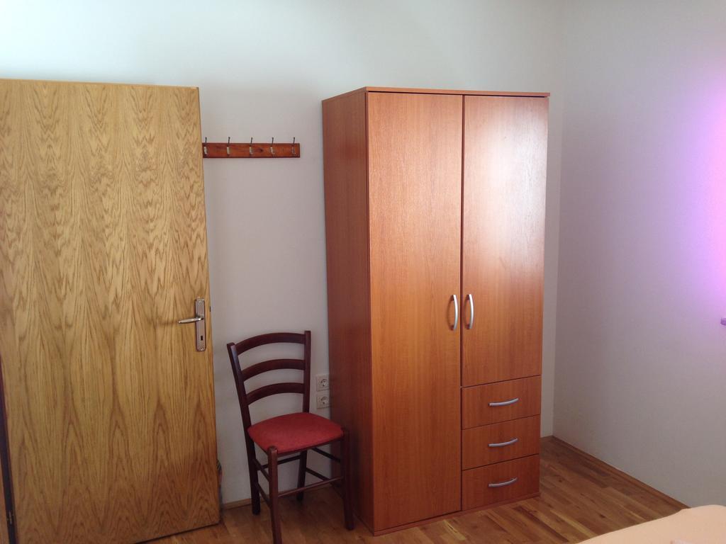 Gala Apartments 오미스 객실 사진