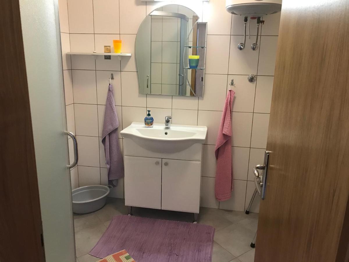Gala Apartments 오미스 외부 사진