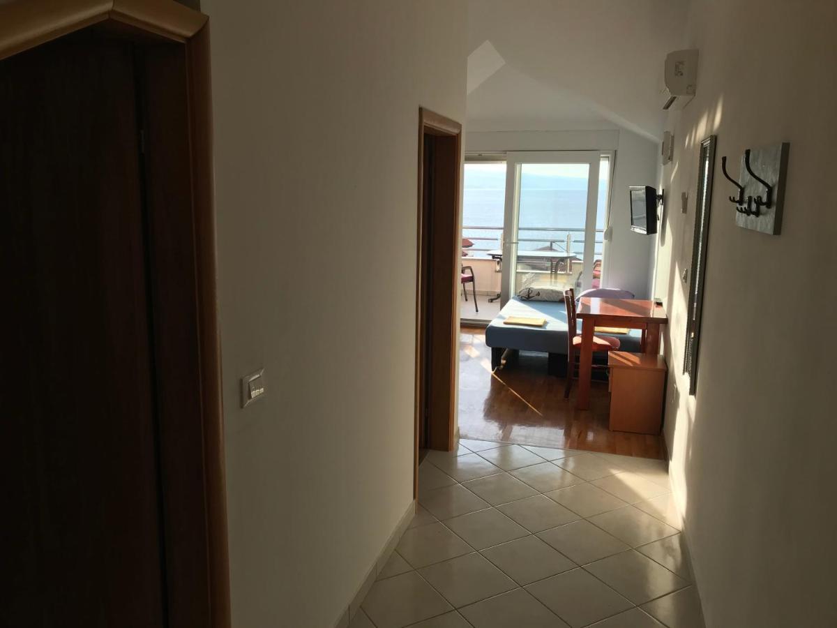 Gala Apartments 오미스 외부 사진