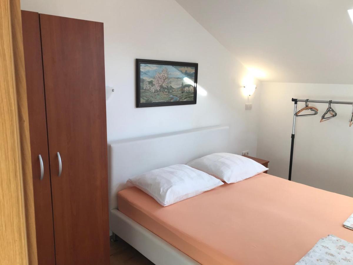 Gala Apartments 오미스 외부 사진