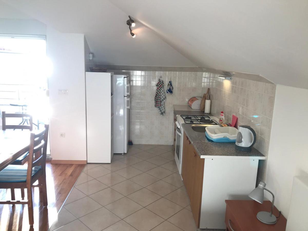 Gala Apartments 오미스 외부 사진